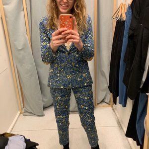 WildFang "Empower" Blue Flowered Suit Set Slim Crop Pants Boyfriend Blazer size